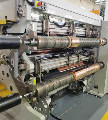 DSP-Reihe 1800 Weiß schneidende Rewinder-Maschine Max. 150M pro Minute mechanische Geschwindigkeit