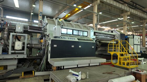 Schneidmaschine elektrische und magnetische Felder physikalische Dampfdeponierung